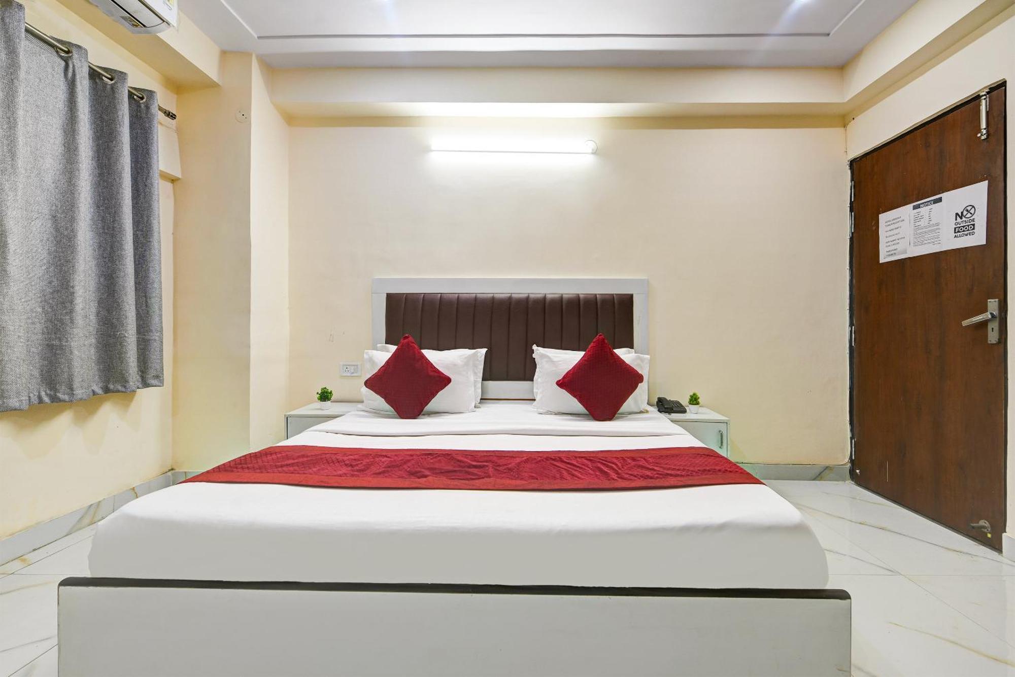 Hotel Krishna Tower Delhi Zewnętrze zdjęcie